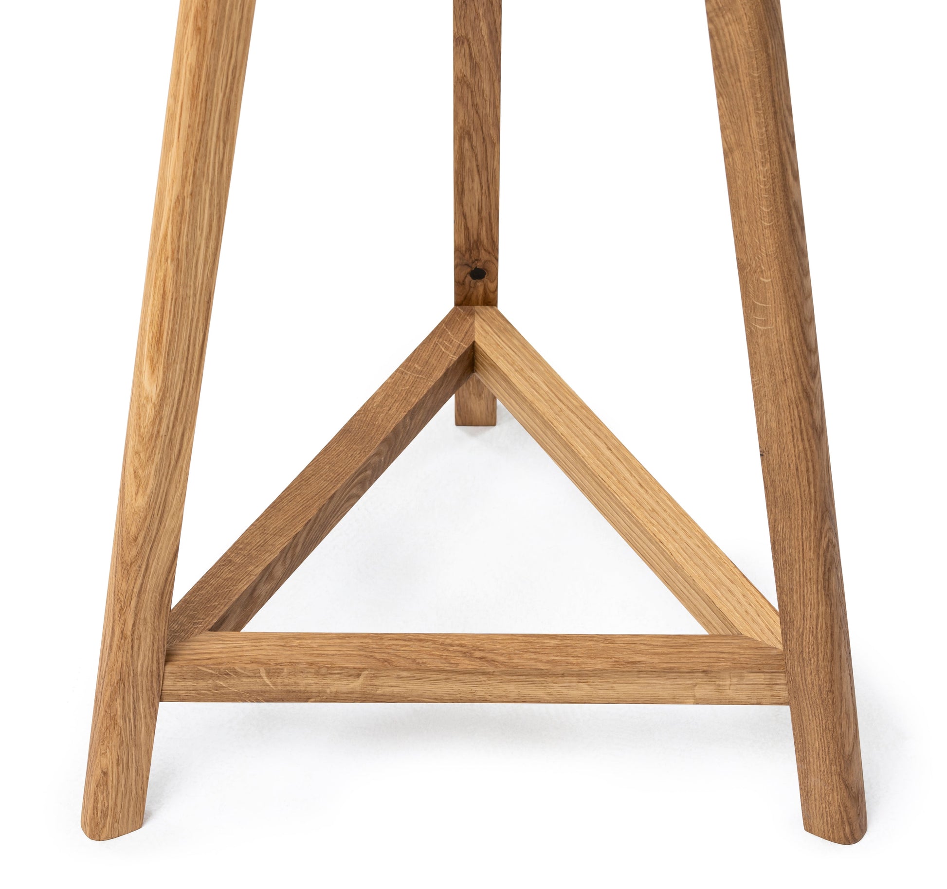 Round Oak Cafe Table by S10Home